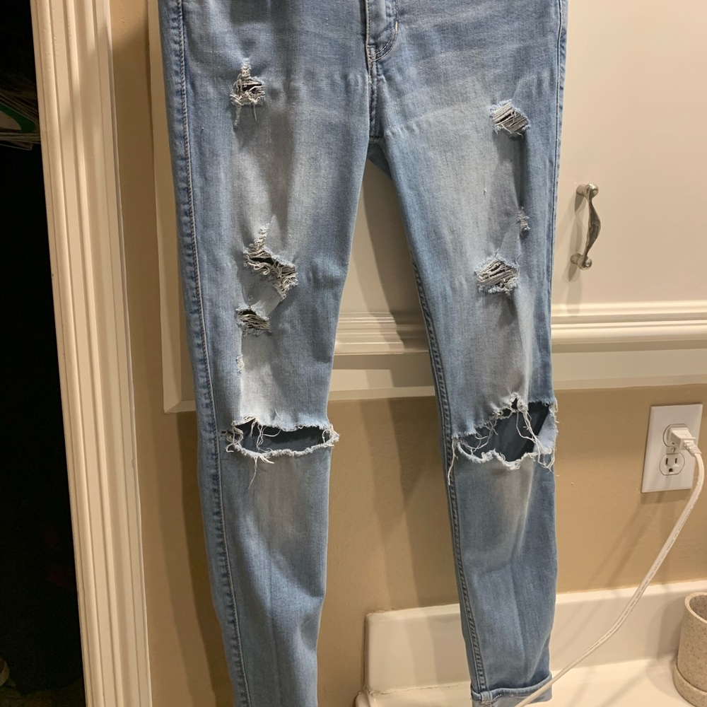 Hollister low rise super skinny crop jeans